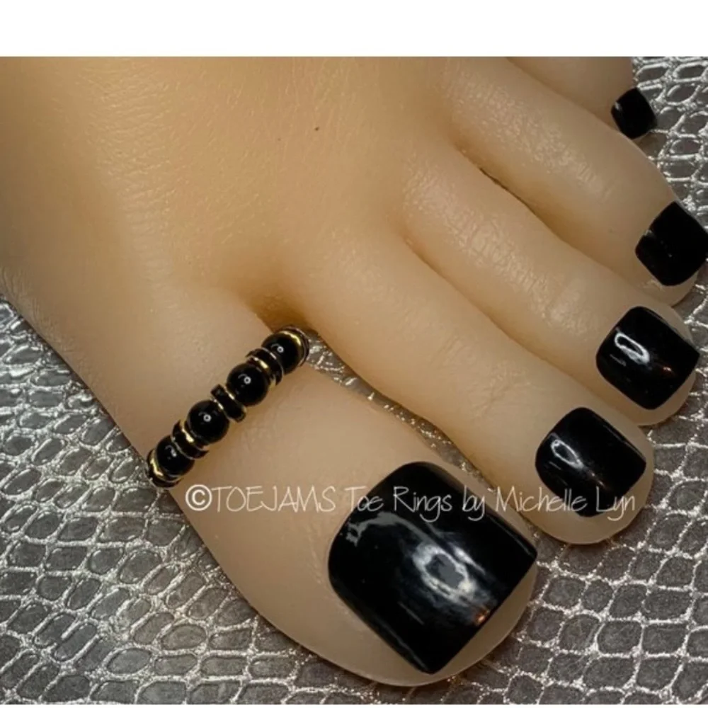 TOE RING Black Jacquard Crystals/Gold Plated, Elastic Stretch Big Toe Ring - Picture 1 of 1